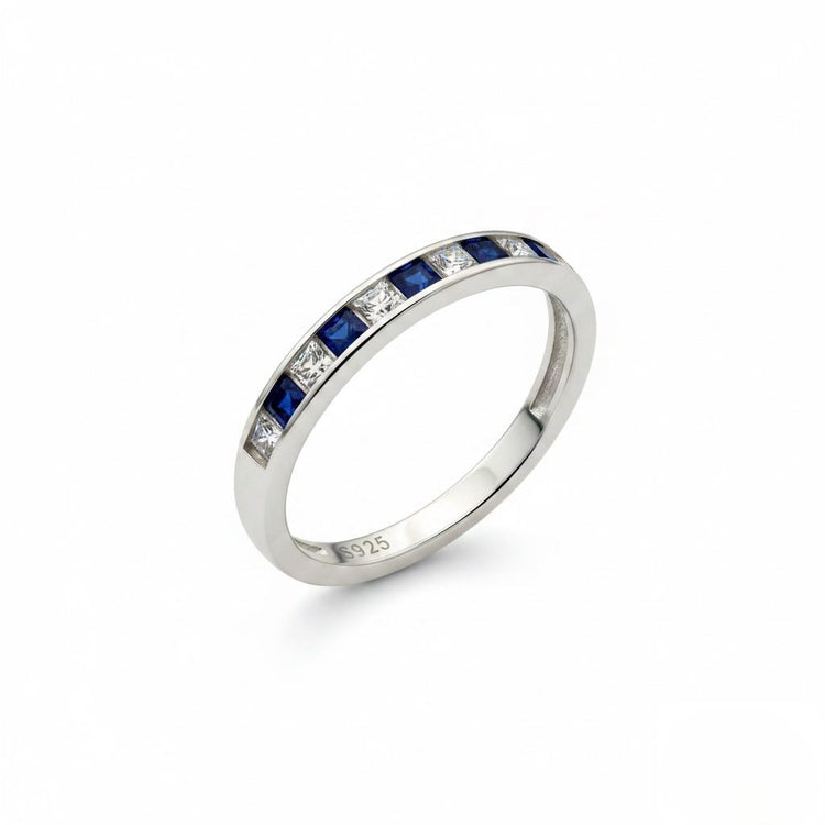 Anillo con cubics