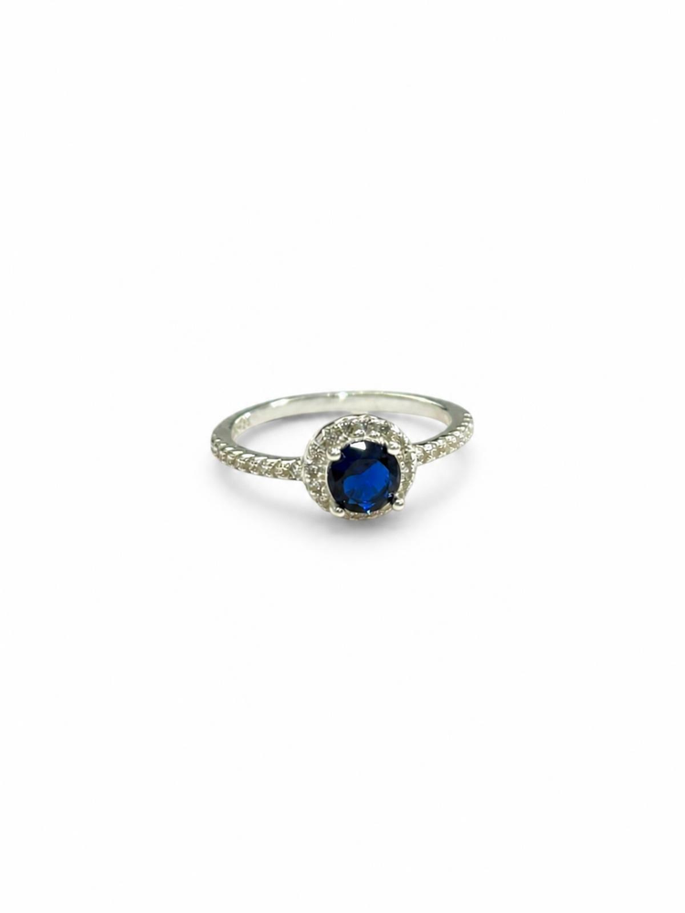 Anillo con cubics