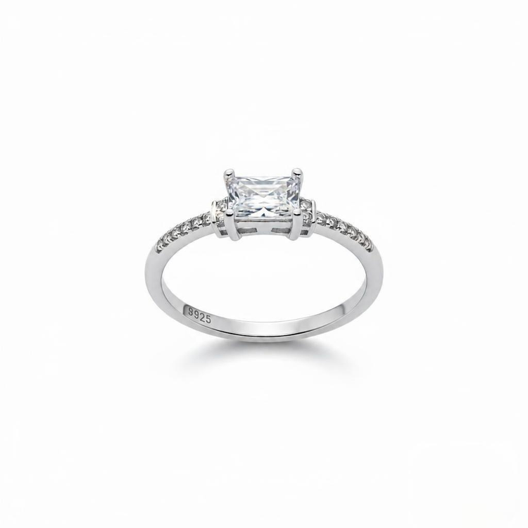 Anillo con cubics