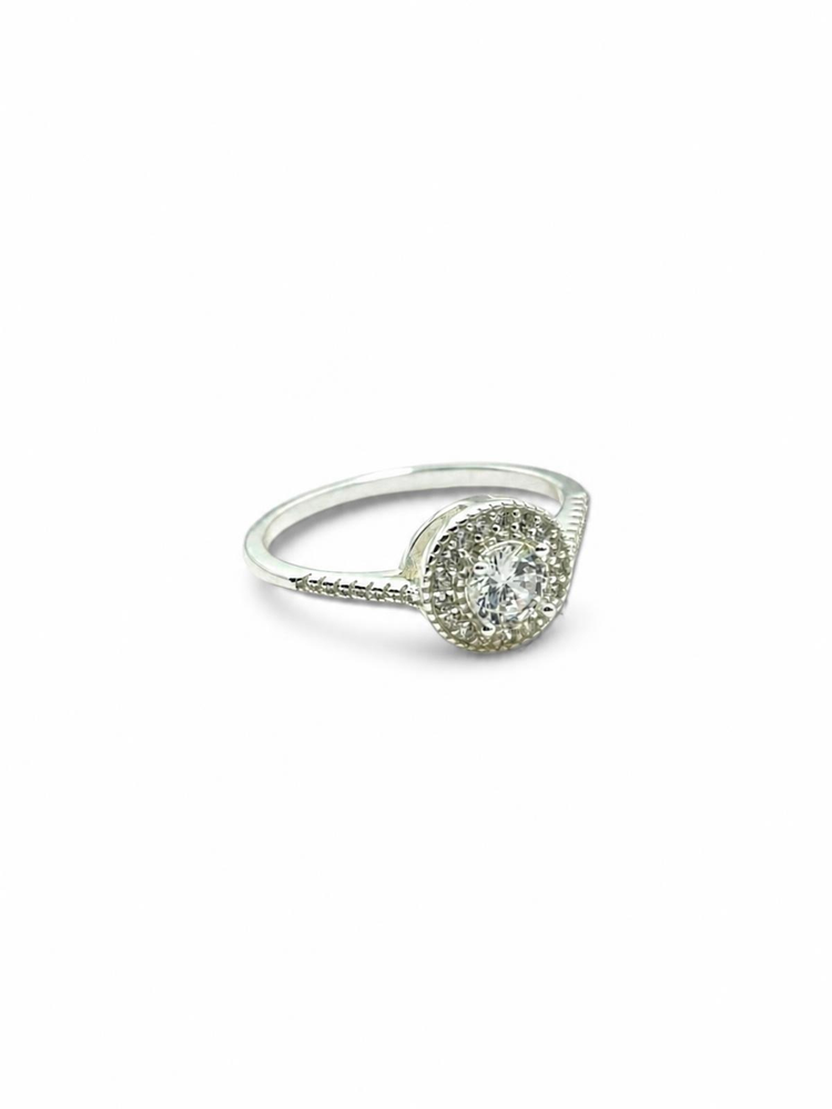Anillo con cubics